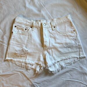 Levi 501 Jean shorts, white, size 28W, button front closure